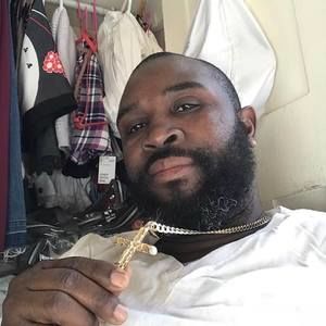 Meet your Posher, Roberto